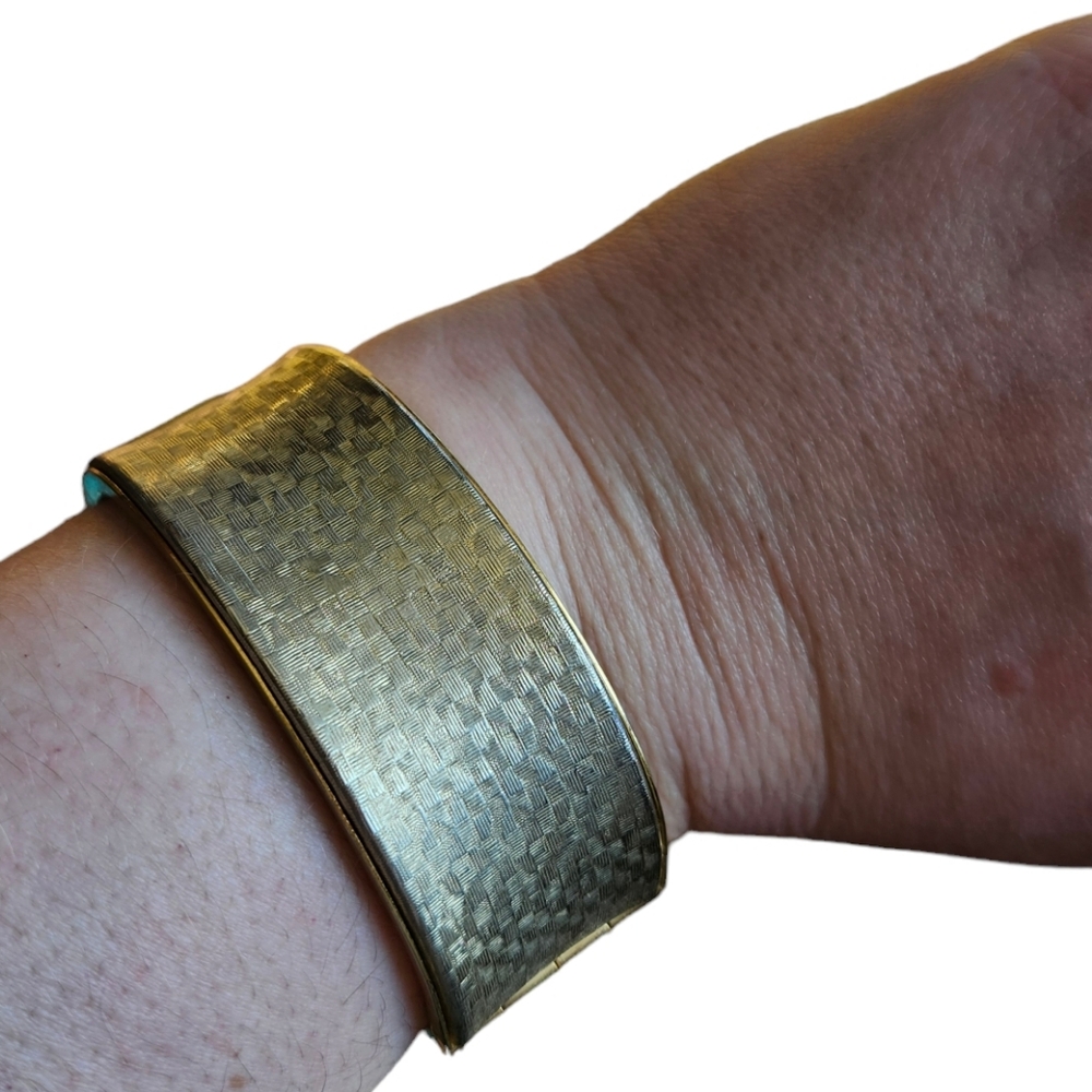 Vintage Wide Brutalist Style Gold Tone Cuff